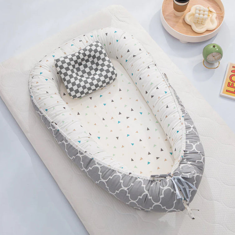 Classic Baby Lounger